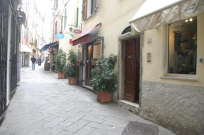 Отель Lerici Home  Леричи